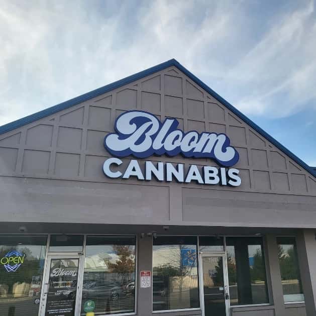 Bloom Columbus dispensary storefront located in the Hilltop neighborhood on Georgesville Road