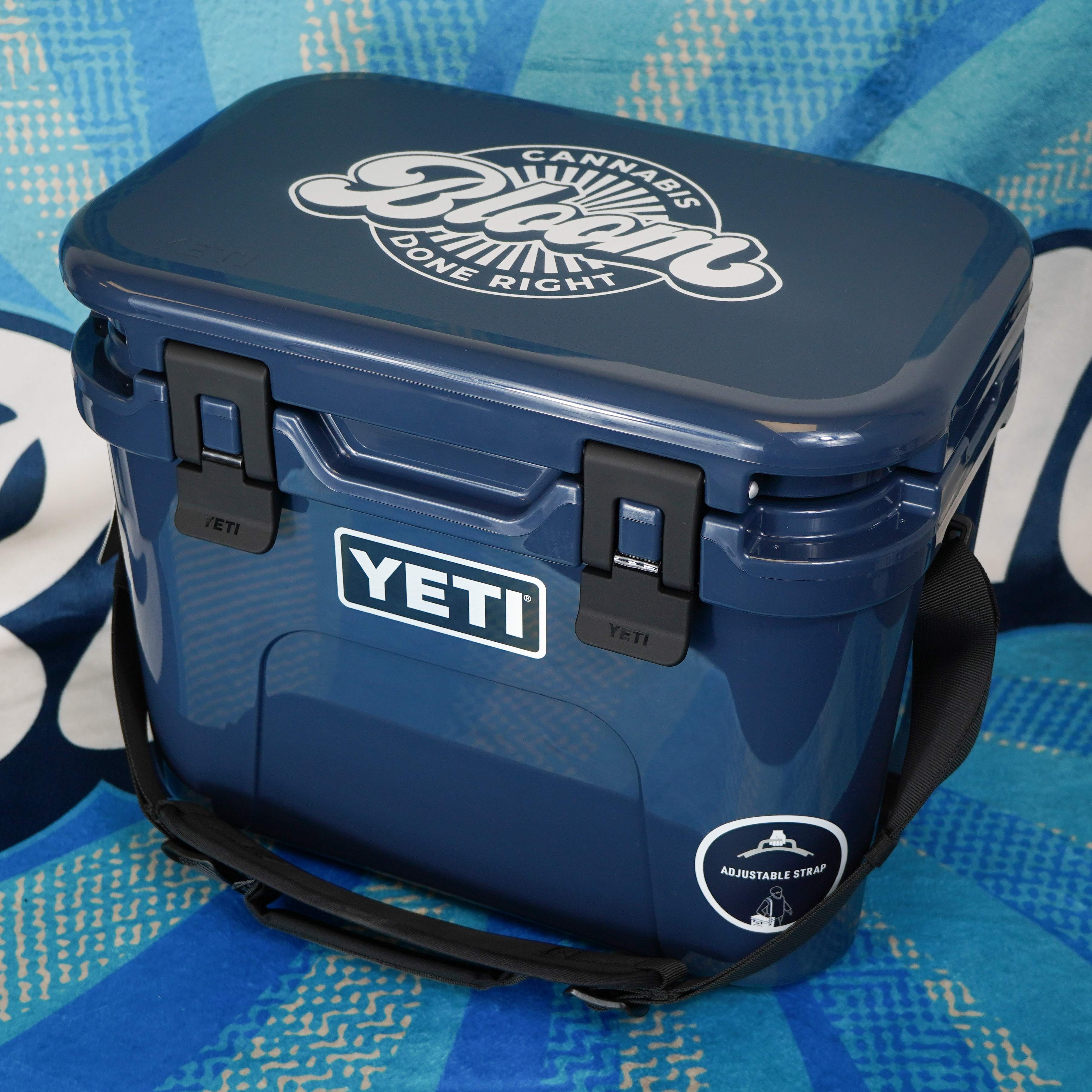 Yeti Roadie Cooler - Accessories