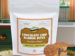 Chocolate Chip Blondie Bites - 100mg Baked Goods - 10pk thumbnail 2